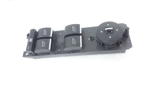 Ford Focus Electric window control switch AM5T14A132CA