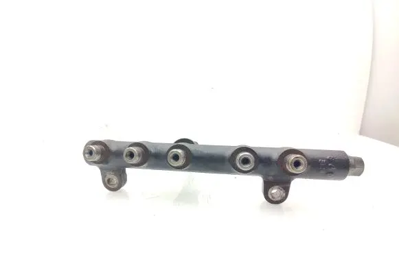 Ford Mondeo MK V Fuel main line pipe