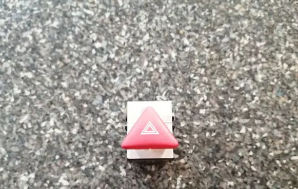 Volkswagen PASSAT B6 Hazard light switch 3C0953509