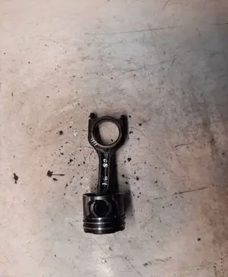 Ford Focus C-MAX Piston with connecting rod 75L87