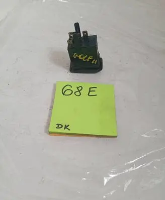 Volkswagen Golf I Fog light switch 191941535B 03847801