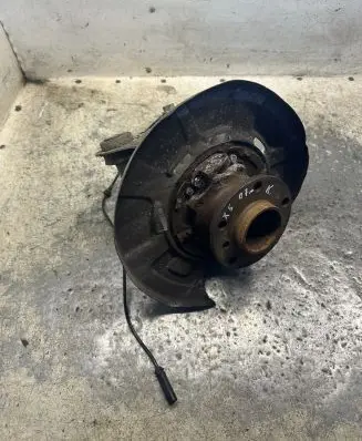 BMW X5 E70 Rear wheel hub
