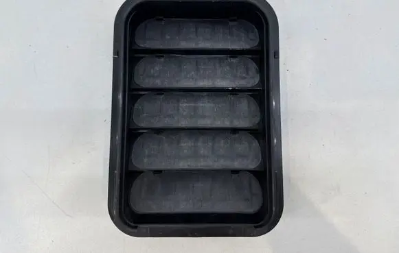 Volkswagen ID. Buzz Quarter panel pressure vent 4N0819181A