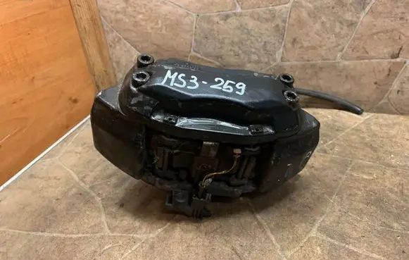 Mercedes-Benz CL C215 Front brake caliper 