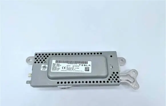 Tesla Model 3 Other control units/modules 107975500D A0420346000109 121112020