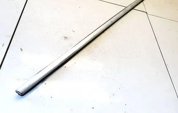 Ford Grand C-MAX Rear door glass trim molding