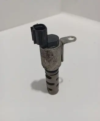 Toyota Prius (XW30) Camshaft vanos timing valve 337010 501022