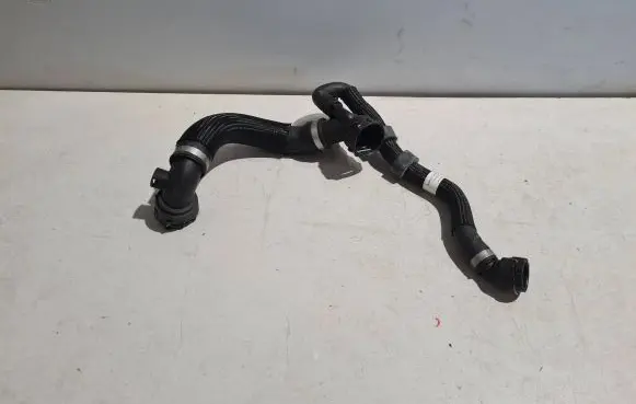 Land Rover Discovery Sport Engine coolant pipe/hose K8D28286EC