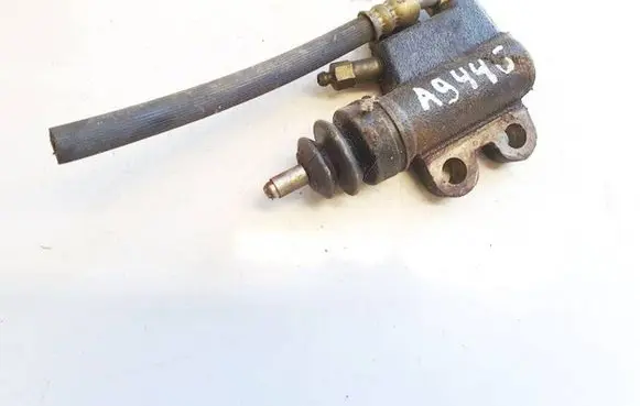 Nissan Almera N16 Clutch master cylinder