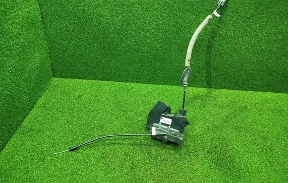 Renault Espace V (RFC) Front door lock 805021101R 16943015