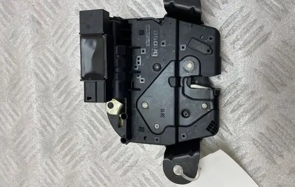 Tailgate/trunk/boot lock/catch/latch