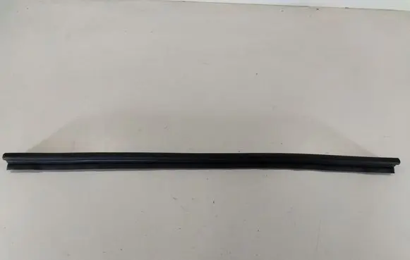 Audi A5 8T 8F Engine compartment rubber 8T0823723A