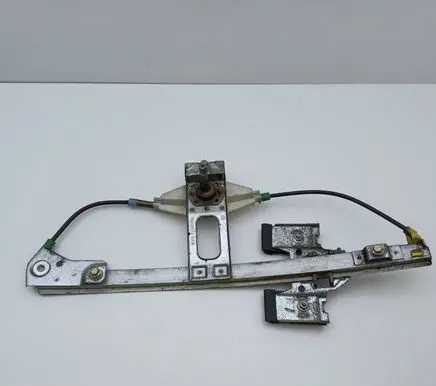 Volkswagen Golf III Rear door manual window regulator 1H4839401B