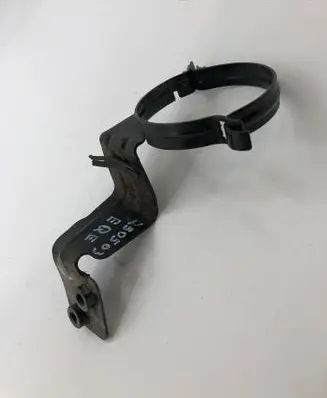 Mercedes-Benz EQE x294 Muffler mount bracket/holder A2975017101