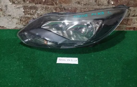 Ford Focus Headlight/headlamp