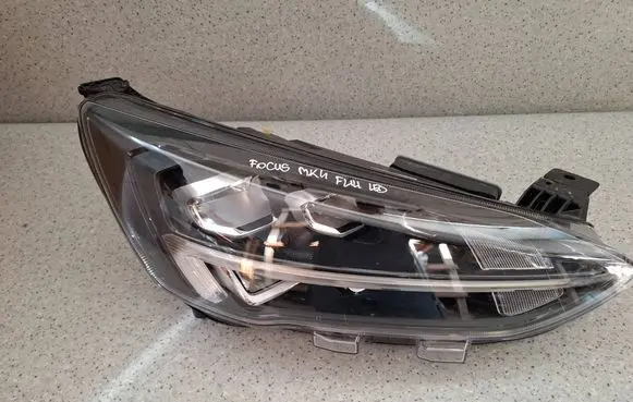 Ford Focus Headlight/headlamp MX7B13E014EB