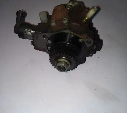 Renault Trafic II (X83) Fuel injection high pressure pump 0445010170