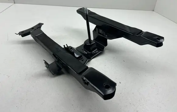 Chrysler Pacifica Spare wheel mounting bracket 68233999AF