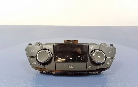Opel Insignia A Climate control unit 13303329