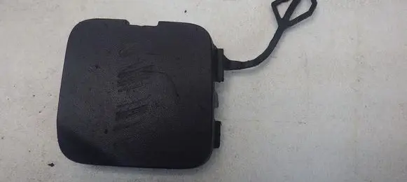 Opel Vivaro Front tow hook cap/cover 511800680R