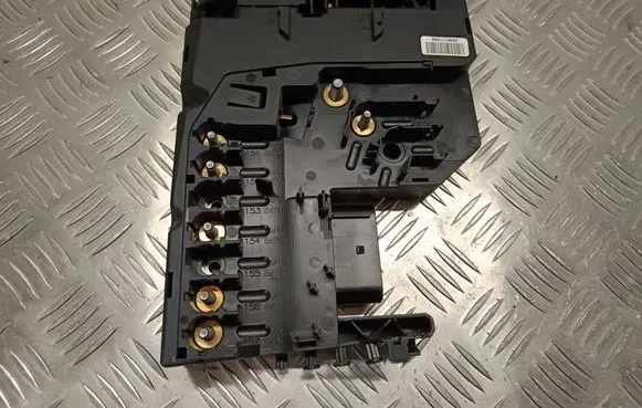 Mercedes-Benz C W204 Positive wiring loom A2075401850 7054Q01110128