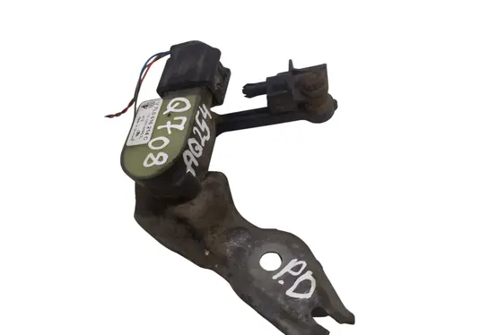 Headlight/headlamp level sensor