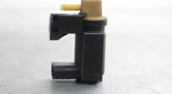 Volvo S90, V90 Turbo solenoid valve 31339808