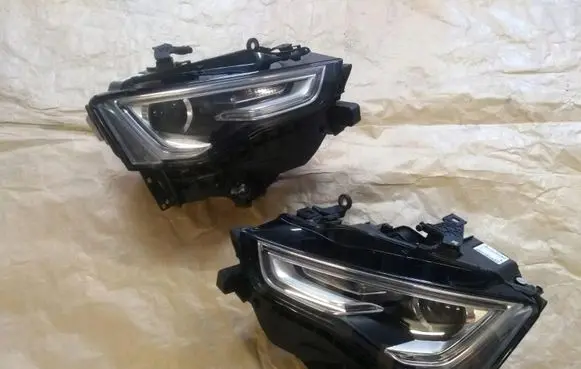 Audi A5 Headlights/headlamps set 8T0941005C