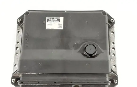Toyota Prius (XW30) Engine control unit/module 8966147280 2753007393