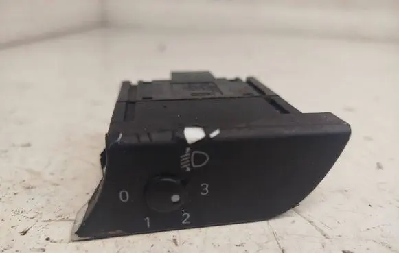 Audi A4 S4 B6 8E 8H Headlight level height control switch 