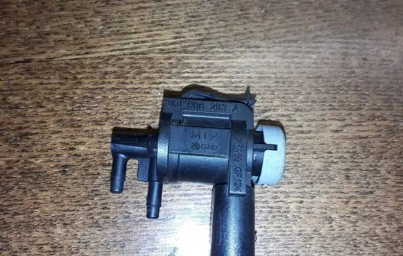Audi A6 S6 C6 4F Turbo solenoid valve 1K0906283A 1K0906283