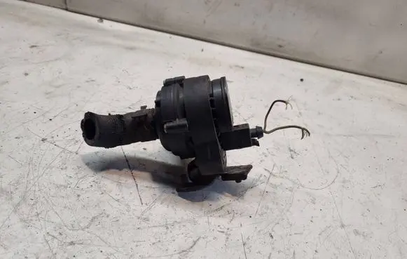 Mercedes-Benz CLS C219 Electric auxiliary coolant/water pump A2118350028