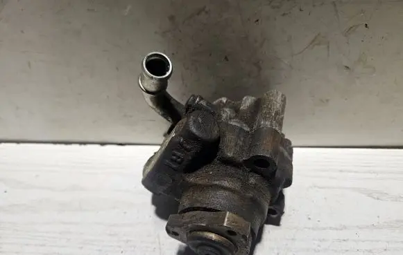 Rover 414 - 416 - 420 Power steering pump HE1205082 QVB100690