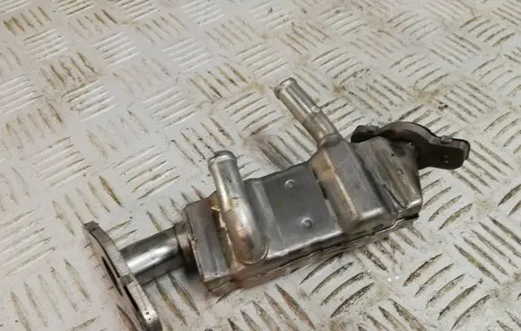 Suzuki Swift III EGR valve cooler 18710-68PA0 17B17A0196