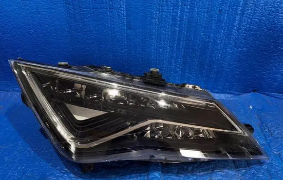 Seat Leon (5F) Headlight/headlamp 5F1941008G