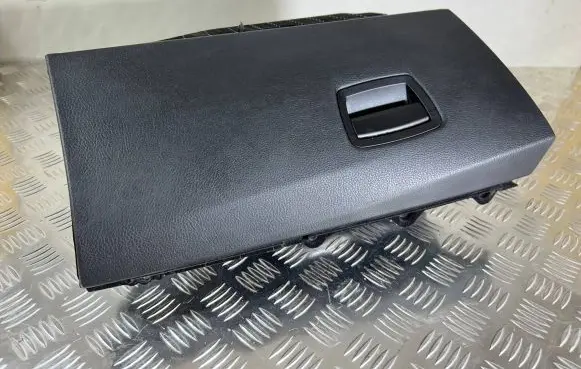 BMW 5 F10 F11 Glove box 9166683 9173907