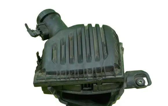 BMW 2 F45 Air filter box 7609482