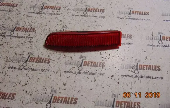 Toyota Avensis T270 Rear tail light reflector