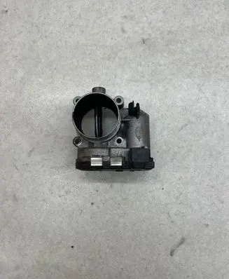 Volvo S60 Throttle valve 8692720 028100 06W093