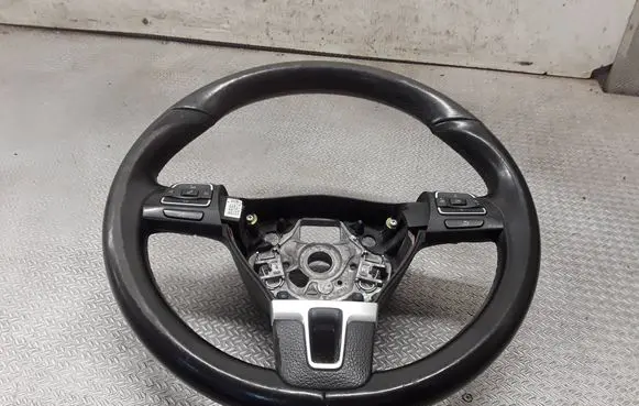 Volkswagen PASSAT B7 Steering wheel 3C8419091BE