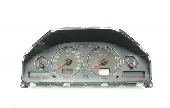 Volvo S80 Speedometer (instrument cluster) 8673802