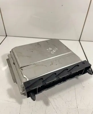 Volvo V70 Engine control unit/module 30646978a 0281011441 000090023