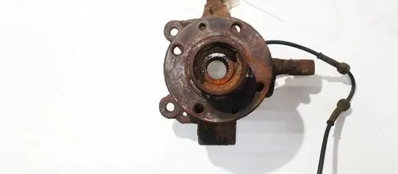 Renault Modus Front wheel hub
