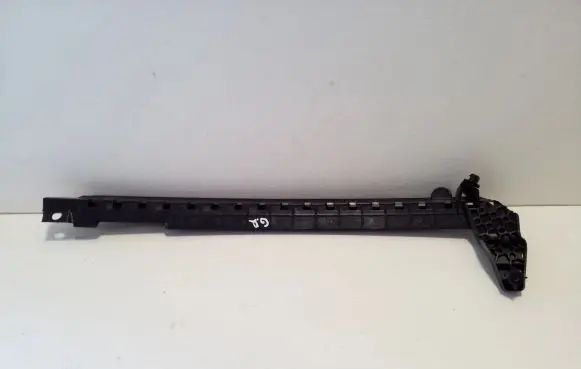 Audi Q3 F3 Rear door windshield rail 83A839068