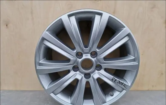 Volkswagen Amarok R18 alloy rim 2H0601025AH