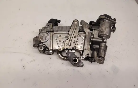 Mercedes-Benz E W213 EGR valve cooler A6541401700 A6541400060