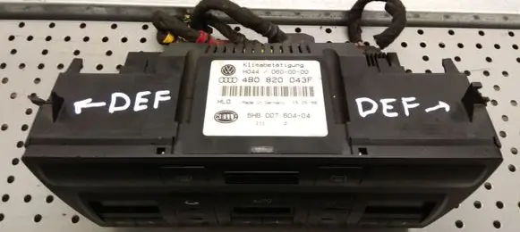 Audi A6 S6 C5 4B Climate control unit 4BO820043F 5HB00760404