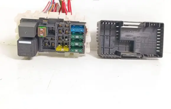 Volvo XC60 Fuse module 6G9T14K131 6G9T14K131AB 6G9T14C507