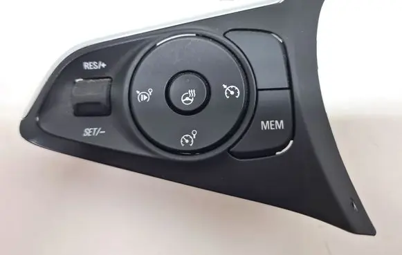 Opel Crossland X Steering wheel buttons/switches 39172793