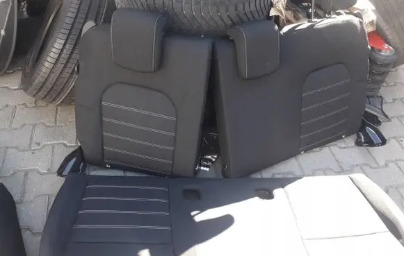 Dacia Duster II Second row seats 